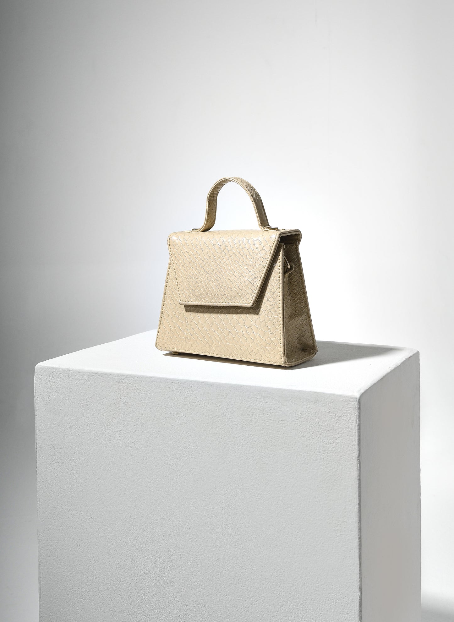 Beige Pauline snake print