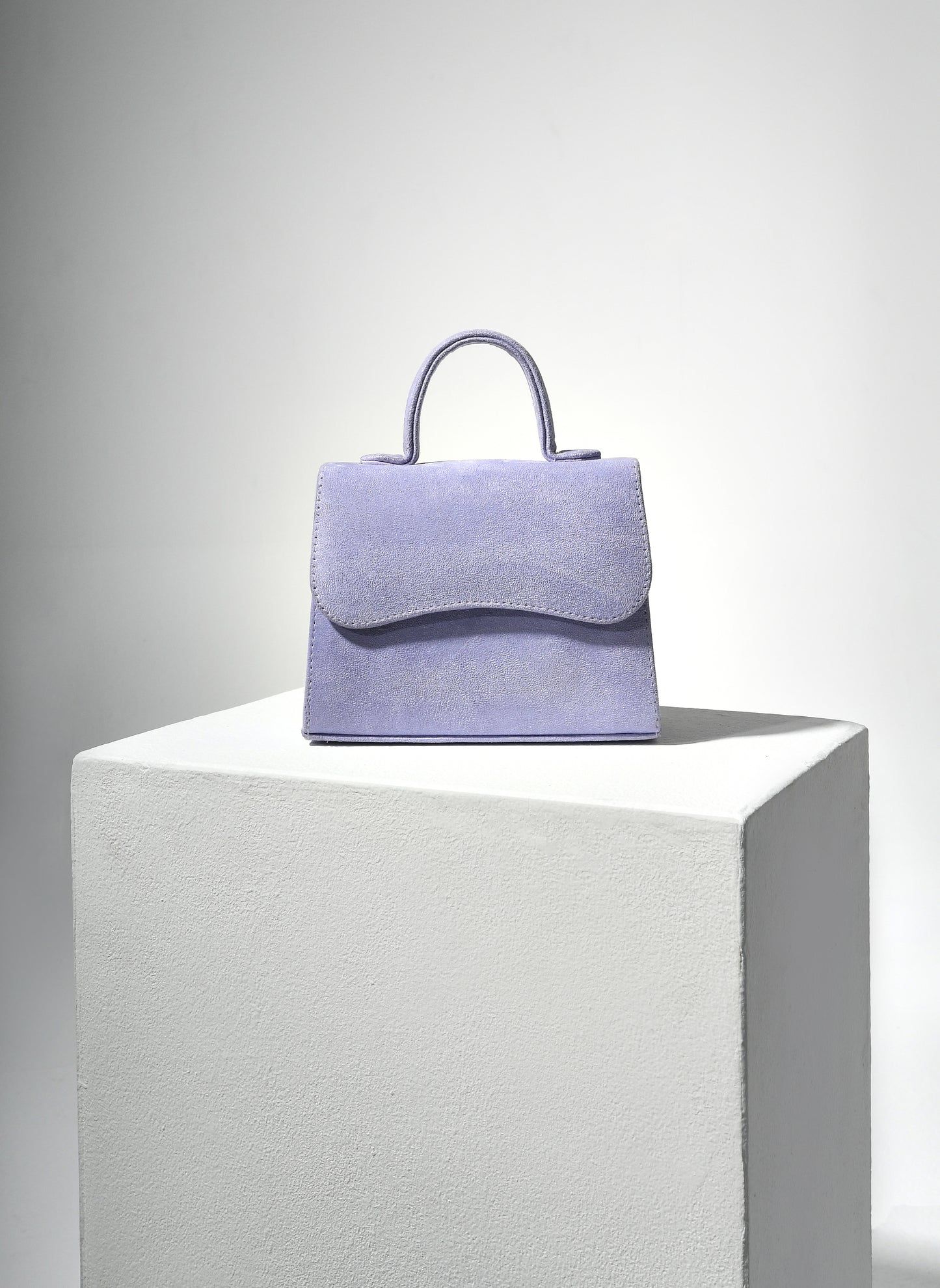 Lilac Velvet Léa