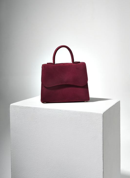 Burgundy Velvet Léa